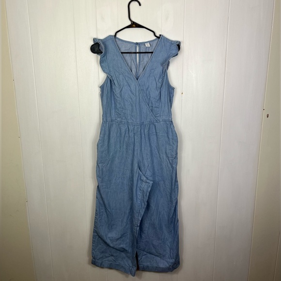 Old Navy Chambray Faux Wrap Tie Belt Jumpsuit Sz S - Picture 3 of 12